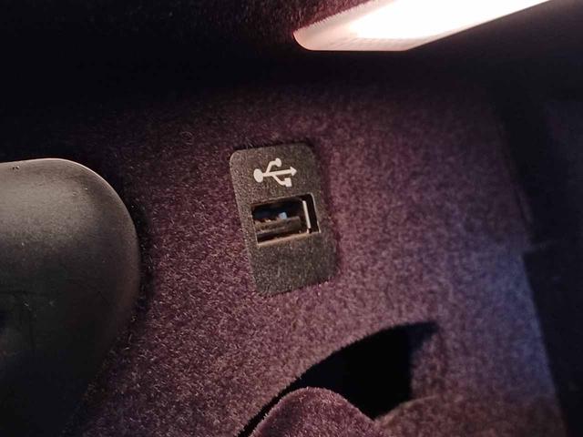 ５シリーズ ５２３ｉ　アイドリングストップ　ＤＳＣ　クルーズコントロール　クリアランスソナー　電動格納ミラー　純正ＨＤＤナビ　バックカメラ　ミラービルトインＥＴＣ　オートマチックホールド　禁煙（61枚目）