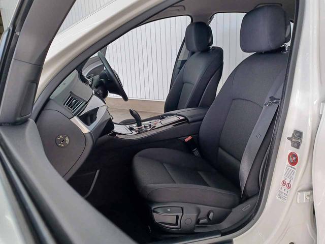 ５シリーズ ５２３ｉ　アイドリングストップ　ＤＳＣ　クルーズコントロール　クリアランスソナー　電動格納ミラー　純正ＨＤＤナビ　バックカメラ　ミラービルトインＥＴＣ　オートマチックホールド　禁煙（62枚目）