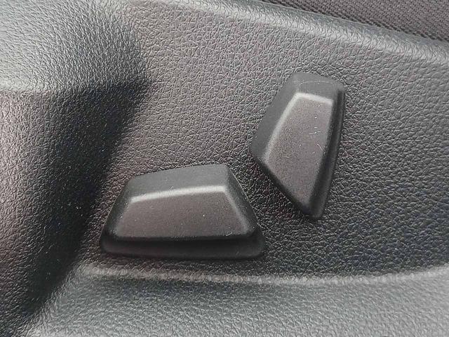 ５シリーズ ５２３ｉ　アイドリングストップ　ＤＳＣ　クルーズコントロール　クリアランスソナー　電動格納ミラー　純正ＨＤＤナビ　バックカメラ　ミラービルトインＥＴＣ　オートマチックホールド　禁煙（64枚目）