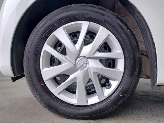 Ｎ－ＢＯＸ Ｇ・Ｌホンダセンシング　衝突軽減ブレーキ　純正ナビ　フルセグＴＶ　アップルカープレイ　バックカメラ　Ｂｌｕｅｔｏｏｔｈ　ドラレコ　ＥＴＣ　前席シートヒーター　片側電動スライドドア　スマートキー２個　プッシュスタート　禁煙車（7枚目）