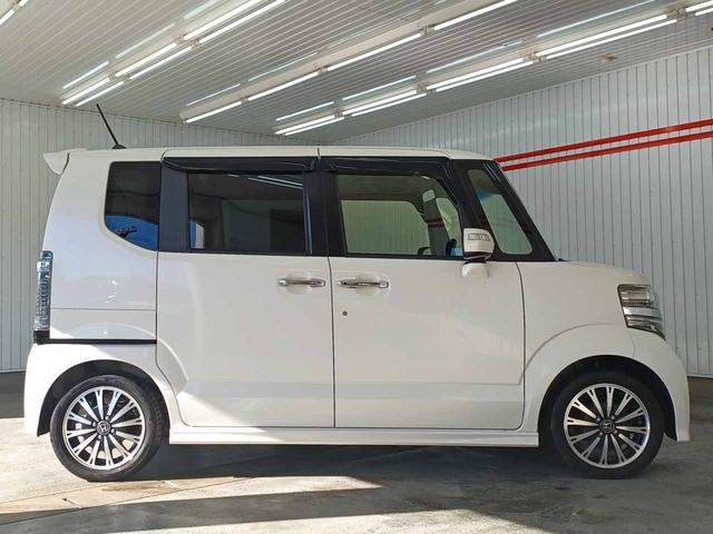 N-BOXカスタム G・ターボLパッケージ 衝突被害軽減ブレーキ 両側電動スライドドア HIDヘッドライト クルーズコントロール 純正8インチナビ バックカメラ Bluetooth ETC パドルシフト プッシュスタート スマートキー2個 禁煙(7枚目)