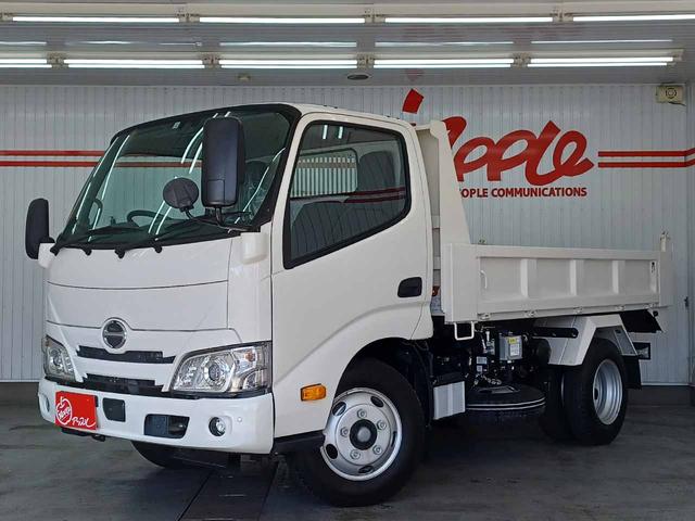 デュトロ 　ローダーダンプ　極東開発ＤＣ０３－２３０　３ｔ４ナンバー　６ＭＴ　トランクションコントロール　衝突軽減ブレーキ　車線逸脱警報　前ソナー　地上高前９１ｃｍ後９４ｃｍ　坂道発進補助　リアＷタイヤ（4枚目）