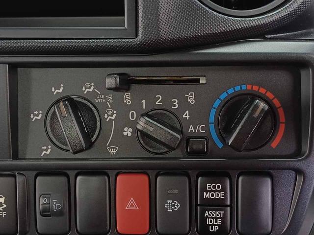 デュトロ 　ローダーダンプ　極東開発ＤＣ０３－２３０　３ｔ４ナンバー　６ＭＴ　トランクションコントロール　衝突軽減ブレーキ　車線逸脱警報　前ソナー　地上高前９１ｃｍ後９４ｃｍ　坂道発進補助　リアＷタイヤ（58枚目）