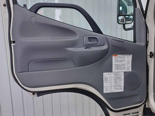 デュトロ 　ローダーダンプ　極東開発ＤＣ０３－２３０　３ｔ４ナンバー　６ＭＴ　トランクションコントロール　衝突軽減ブレーキ　車線逸脱警報　前ソナー　地上高前９１ｃｍ後９４ｃｍ　坂道発進補助　リアＷタイヤ（68枚目）