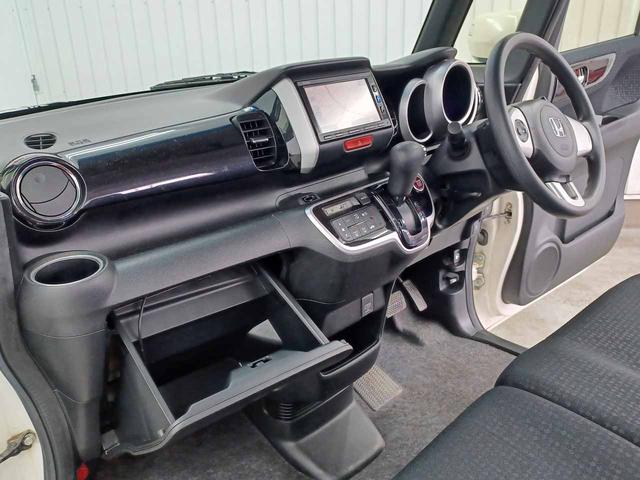 Ｎ－ＢＯＸカスタム Ｇ・Ｌパッケージ　ワンオーナ　禁煙車　スマートキー２個　純正ナビ　フルセグ　Ｂｌｕｅｔｏｏｔｈ　バックモニター　ＣＤ＆ＤＶＤ再生　パワースライドドア　オートライト　ＨＩＤ　フォグランプ　純正１４ＡＷ（15枚目）