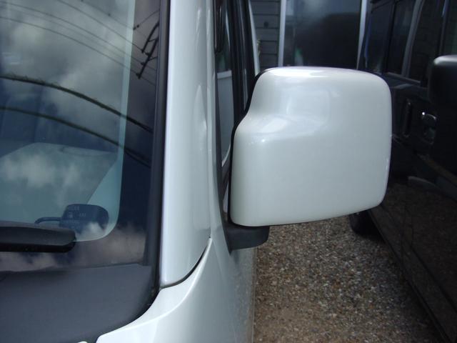 エブリイワゴン ＰＺターボ　ターボ車　片側電動スライドドア　ワンセグＴＶ　メモリーナビ　ＥＴＣ　ヘッドライトレベライザー　キーレス　電動格納ミラー　助手席側エアバック　運転席エアバック（9枚目）