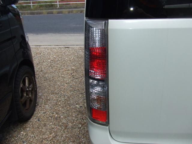 エブリイワゴン ＰＺターボ　ターボ車　片側電動スライドドア　ワンセグＴＶ　メモリーナビ　ＥＴＣ　ヘッドライトレベライザー　キーレス　電動格納ミラー　助手席側エアバック　運転席エアバック（14枚目）