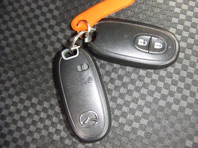 フレアクロスオーバー ＸＳ　アイドリングストップ　横滑り防止　レーンサポート　衝突軽減ブレーキ　ＨＩＤ　シートヒーター　スマートキー　プッシュスタート　　車検令和８年４月まで（31枚目）