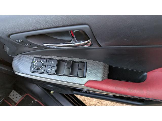 ＩＳ ＩＳ３００ｈ　ＦスポーツＸライン　ＥＴＣ　クリアランスソナー　オートクルーズコントロール　ナビ　アルミホイール　ＬＥＤヘッドランプ　ＣＶＴ　シートヒーター　シートエアコン　スマートキー　電動格納ミラー　盗難防止システム　パワーシート（11枚目）