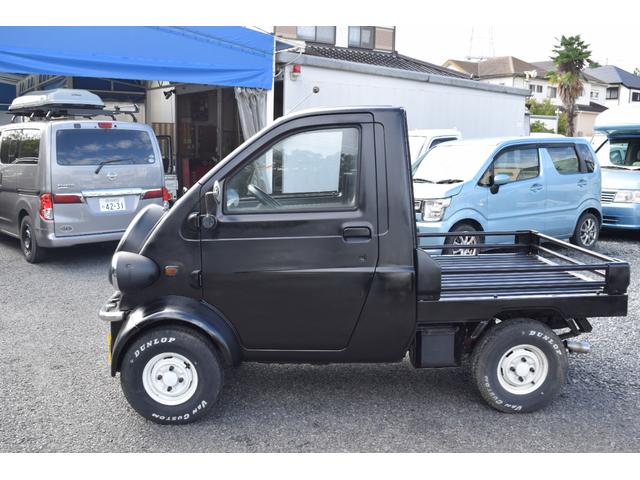 ミゼットII Ｄタイプ　４速ミッション　エアコン　全塗装ブラック　ＣＤデッキ　社外ステアリング（7枚目）