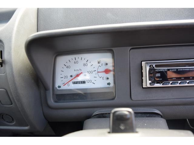 ミゼットII Ｄタイプ　４速ミッション　エアコン　全塗装ブラック　ＣＤデッキ　社外ステアリング（17枚目）