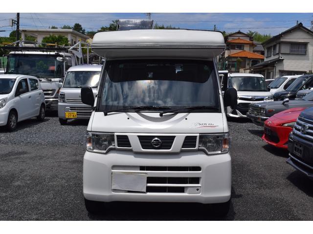 クリッパートラック 　軽キャン　東和モータスＩＮＤＹ１０８　４人乗　ポップアップルーフ　サイドギャレーシンク　サブバッテリー走行充電　外部電源インバーター　デジタルインナーミラー　フルセグＴＶ　ナビ　バックカメラ（3枚目）