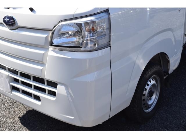 サンバートラック 　ダンプ　４ＷＤ　５速ミッション　エアコン　パワステ　助手席側エアバック　運転席エアバック（8枚目）