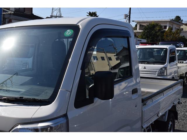 サンバートラック 　ダンプ　４ＷＤ　５速ミッション　エアコン　パワステ　助手席側エアバック　運転席エアバック（9枚目）