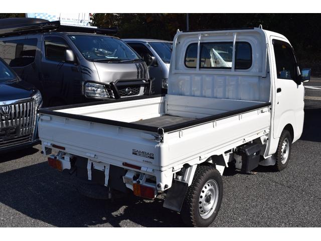 サンバートラック 　ダンプ　４ＷＤ　５速ミッション　エアコン　パワステ　助手席側エアバック　運転席エアバック（17枚目）
