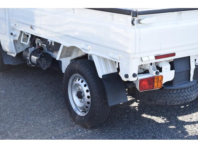 サンバートラック 　ダンプ　４ＷＤ　５速ミッション　エアコン　パワステ　助手席側エアバック　運転席エアバック（23枚目）
