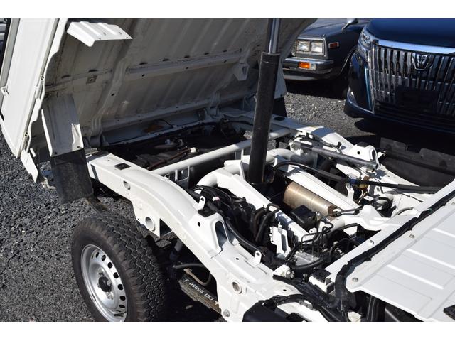 サンバートラック 　ダンプ　４ＷＤ　５速ミッション　エアコン　パワステ　助手席側エアバック　運転席エアバック（33枚目）