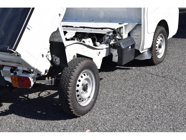 サンバートラック 　ダンプ　４ＷＤ　５速ミッション　エアコン　パワステ　助手席側エアバック　運転席エアバック（42枚目）