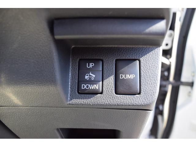サンバートラック 　ダンプ　４ＷＤ　５速ミッション　エアコン　パワステ　助手席側エアバック　運転席エアバック（49枚目）