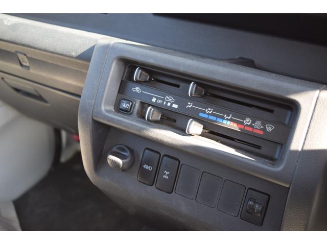 サンバートラック 　ダンプ　４ＷＤ　５速ミッション　エアコン　パワステ　助手席側エアバック　運転席エアバック（53枚目）