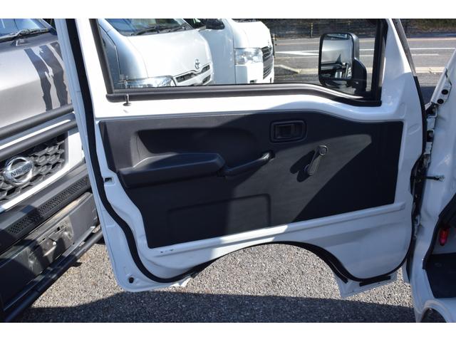 サンバートラック 　ダンプ　４ＷＤ　５速ミッション　エアコン　パワステ　助手席側エアバック　運転席エアバック（57枚目）