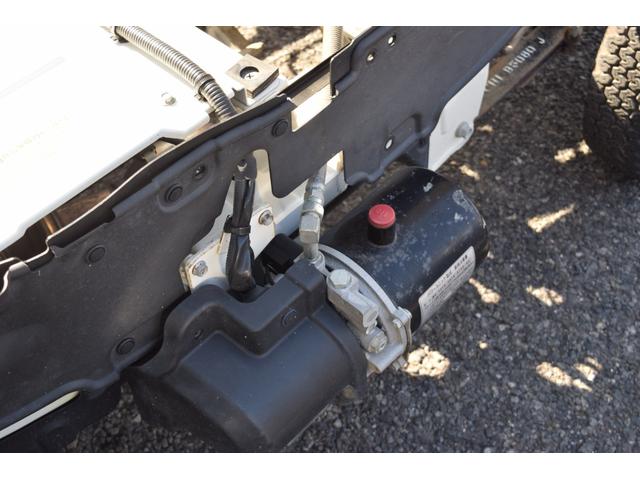 サンバートラック 　ダンプ　４ＷＤ　５速ミッション　エアコン　パワステ　助手席側エアバック　運転席エアバック（66枚目）