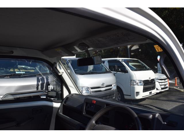 サンバートラック 　ダンプ　４ＷＤ　５速ミッション　エアコン　パワステ　助手席側エアバック　運転席エアバック（68枚目）