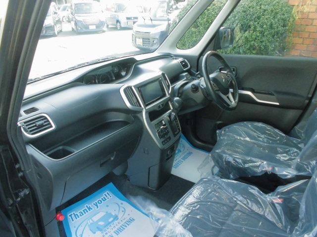 デリカＤ：２ ハイブリッドＭＺ　ナビ　ＴＶ　ＨＩＤ　バックカメラ（8枚目）