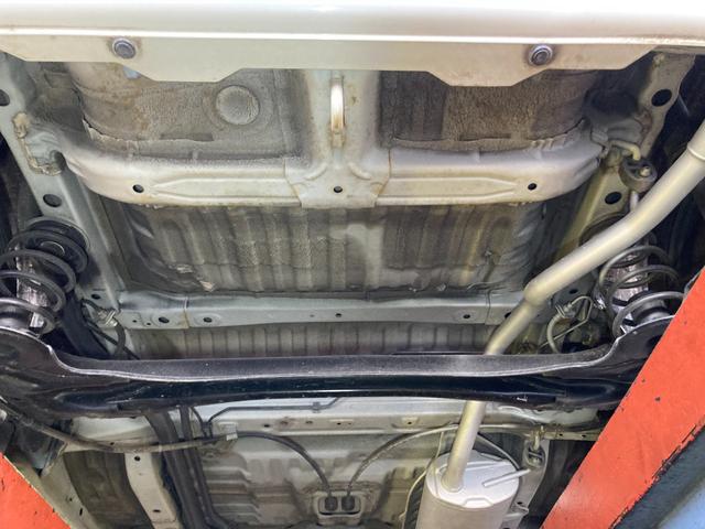 Ｎ－ＯＮＥ Ｇ・Ｌパッケージ　バックカメラ　ナビ　オートライト　ＨＩＤ　スマートキー　アイドリングストップ　ベンチシート　ＣＶＴ　盗難防止システム　ＡＢＳ　ＥＳＣ　ＣＤ　ＵＳＢ　衝突安全ボディ　エアコン　パワーステアリング（48枚目）