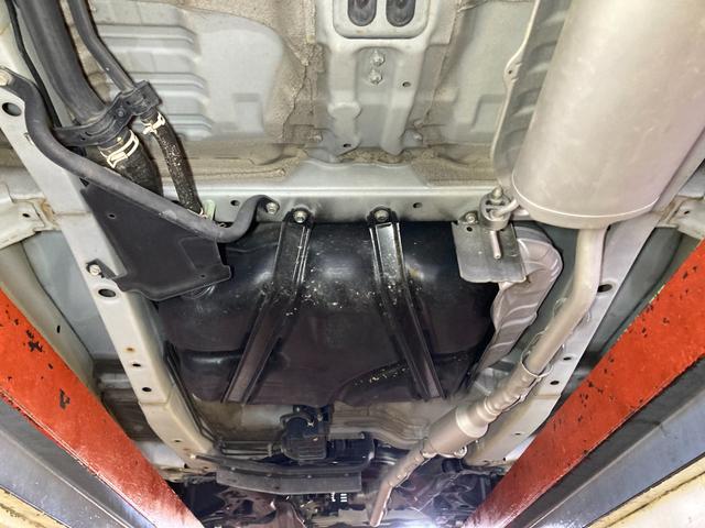 Ｎ－ＯＮＥ Ｇ・Ｌパッケージ　バックカメラ　ナビ　オートライト　ＨＩＤ　スマートキー　アイドリングストップ　ベンチシート　ＣＶＴ　盗難防止システム　ＡＢＳ　ＥＳＣ　ＣＤ　ＵＳＢ　衝突安全ボディ　エアコン　パワーステアリング（49枚目）