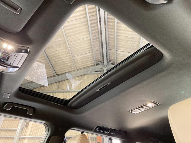 ＧＸ ＧＸ５５０　オーバートレイル＋　登録済未使用車　サンルーフ　マークレビンソンサウンド　全方位カメラ　デジタルインナーミラー　パワーバックドア　トーイングヒッチ　Ｖ３５Ａ型Ｖ６ツインターボガソリンエンジン　１０速オートマ　４ＷＤ（15枚目）