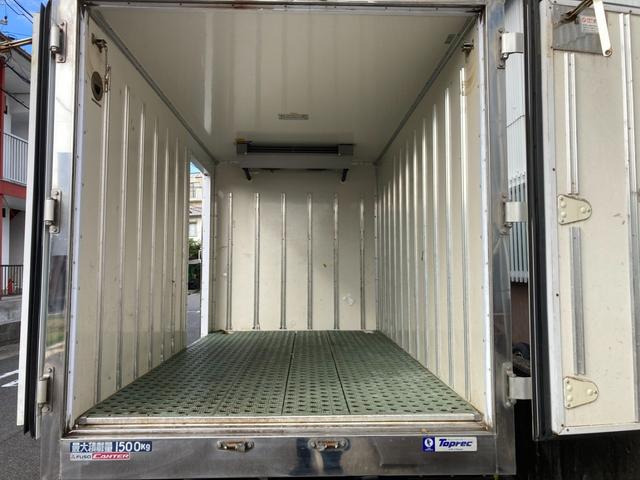 キャンター 冷蔵冷凍車 FBA00 東プレ 低温冷凍車 -30℃〜+30℃設定 冷媒R404A スタンバイ装置付 オートマ 4P10ディーゼル 左サイド扉有 バックモニター 最大積載量1500kg(6枚目)