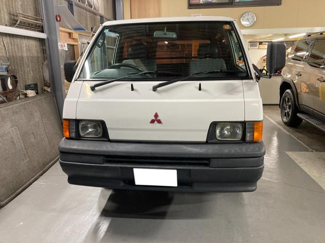 デリカバン ＤＸ　５ドア　４ＷＤ　５速マニュアル　４Ｇ６３キャブレターガソリンエンジン　ＮＯｘ・ＰＭ適合　４ナンバー貨物（2枚目）