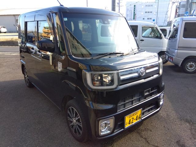 ピクシスメガ Ｇターボ　ＳＡＩＩ　ターボ　４ＷＤ　スマートキー　プッシュスタート　ドライブレコーダー　ＥＴＣ　フルセグナビ　ＬＥＤヘッド　両側パワースライド　運転席シートヒーター　オートライト（3枚目）