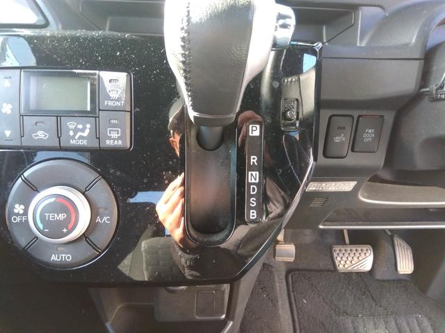 ピクシスメガ Ｇターボ　ＳＡＩＩ　ターボ　４ＷＤ　スマートキー　プッシュスタート　ドライブレコーダー　ＥＴＣ　フルセグナビ　ＬＥＤヘッド　両側パワースライド　運転席シートヒーター　オートライト（13枚目）