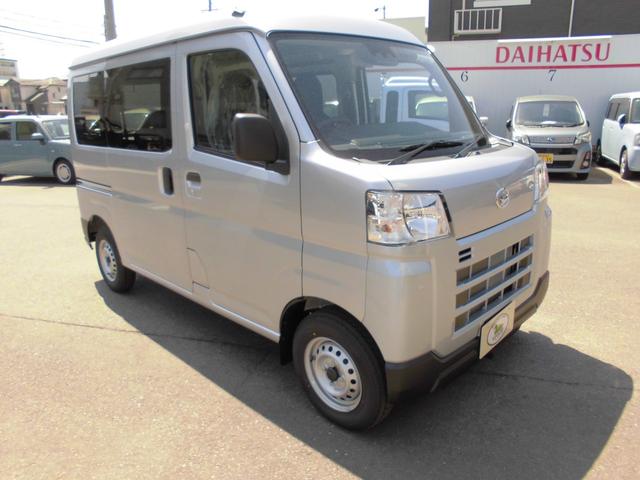 ハイゼットカーゴ ＤＸ　届出済未使用車　キーレス　衝突被害軽減システム　クリアランスソナー　両側スライドドア　アイドリングストップ　オートライト　ＥＳＣ　エアコン　運転席エアバッグ　禁煙車（4枚目）