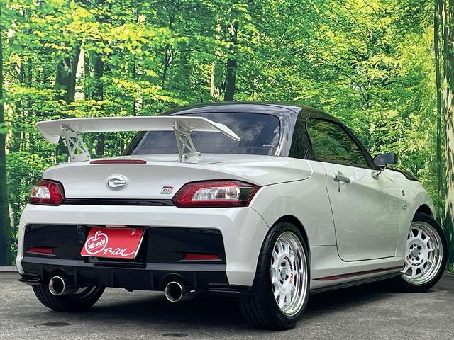 コペン ＧＲ　スポーツ　オープンカー　ＥＴＣ　バックカメラ　ナビ　ＴＶ　ＬＥＤヘッドランプ　ＭＴ　スマートキー　アルミホイール　盗難防止システム　衝突安全ボディ　ＡＢＳ　ＥＳＣ　エアコン　パワーステアリング　パワーウィンドウ（3枚目）