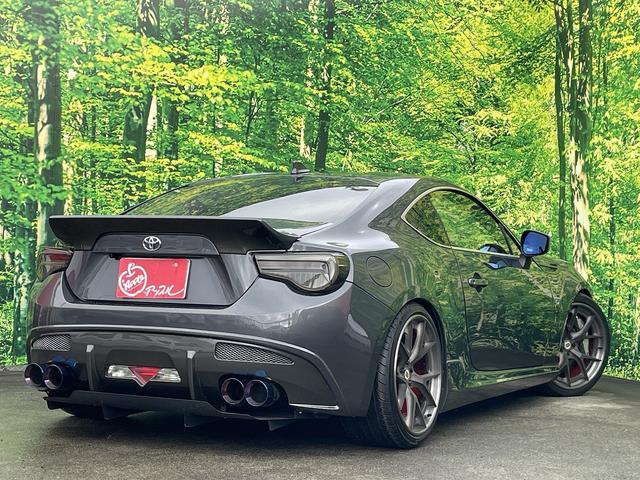８６ ＧＴ　ドライブレコーダー　バックカメラ　ＴＶ　オートクルーズコントロール　ＭＴ　ＬＥＤヘッドランプ　スマートキー　電動格納ミラー　アルミホイール　盗難防止システム　衝突安全ボディ　ＡＢＳ　ＥＳＣ（3枚目）