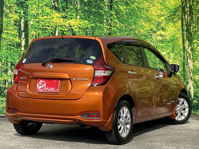 ノート ｅ－パワー　メダリスト　ドライブレコーダー　ＥＴＣ　全周囲カメラ　ＴＶ　クリアランスソナー　レーンアシスト　衝突被害軽減システム　アルミホイール　ＬＥＤヘッドランプ　スマートキー　アイドリングストップ　電動格納ミラー　ＣＶＴ（3枚目）