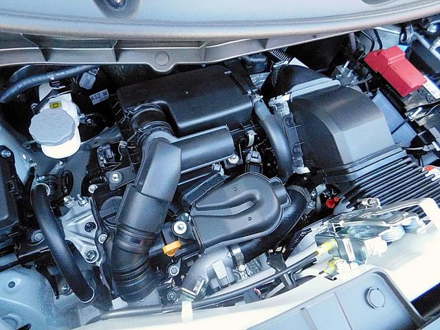 スペーシアカスタム ハイブリッドＸＳターボ　ハイブリッドＸＳターボ（４名）届出済未使用車　ブラックルーフ　全方位モニター付メモリーナビ　フルセグＴＶ　ブルートゥース　衝突軽減ブレーキ　レーダークルーズコントロール　両側電動ドア　スマートキー２個（62枚目）