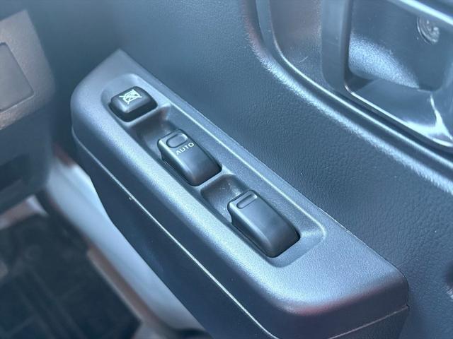 ハイゼットトラック スタンダード 4WD 車検R9年6月26日まで 前後ドラレコ エアコン 純正ドアバイザー 純正フロアラバーマット スペアキー有 AT キーレス パワーウィンドウ(12枚目)