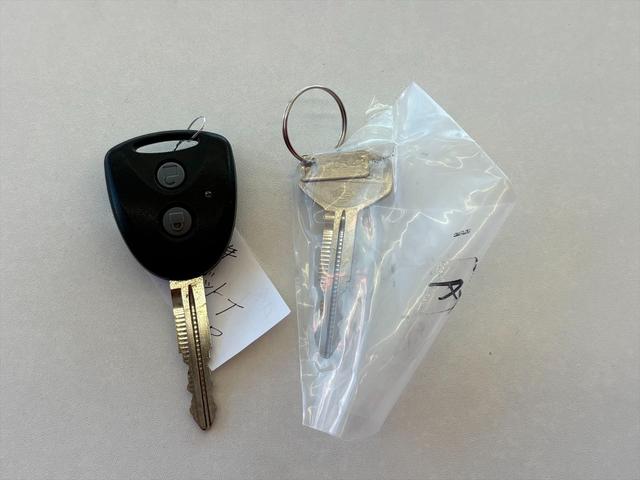 ハイゼットトラック スタンダード 4WD 車検R9年6月26日まで 前後ドラレコ エアコン 純正ドアバイザー 純正フロアラバーマット スペアキー有 AT キーレス パワーウィンドウ(13枚目)