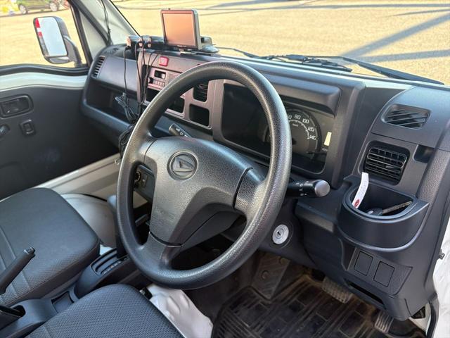 ハイゼットトラック スタンダード 4WD 車検R9年6月26日まで 前後ドラレコ エアコン 純正ドアバイザー 純正フロアラバーマット スペアキー有 AT キーレス パワーウィンドウ(15枚目)