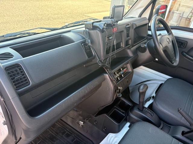 ハイゼットトラック スタンダード 4WD 車検R9年6月26日まで 前後ドラレコ エアコン 純正ドアバイザー 純正フロアラバーマット スペアキー有 AT キーレス パワーウィンドウ(38枚目)