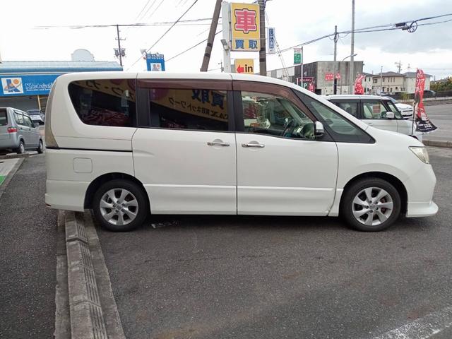 セレナ ハイウェイスター Vセレクション 両側パワースライド スマートキー プッシュスタート 社外HDDナビ フルセグ BTオーディオ バックカメラ ETC(3枚目)