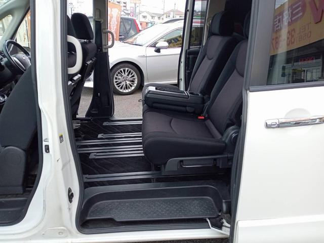 セレナ ハイウェイスター Vセレクション 両側パワースライド スマートキー プッシュスタート 社外HDDナビ フルセグ BTオーディオ バックカメラ ETC(15枚目)