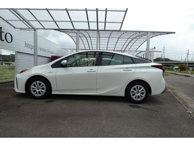 プリウス Ｓ　後期型　オートクルーズ　プリクラシュセーフティ　クリアランスソナー　パーキングサポートブレーキ　ふらつき検知機能　オートＨｉビームＢｌｕｅｔｏｏｔｈ　イクリプスナビ　ＤＶＤ再生　バックカメラ　ＥＴＣ（8枚目）