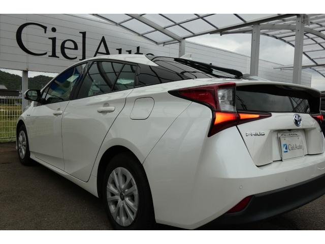 プリウス Ｓ　後期型　オートクルーズ　プリクラシュセーフティ　クリアランスソナー　パーキングサポートブレーキ　ふらつき検知機能　オートＨｉビームＢｌｕｅｔｏｏｔｈ　イクリプスナビ　ＤＶＤ再生　バックカメラ　ＥＴＣ（10枚目）