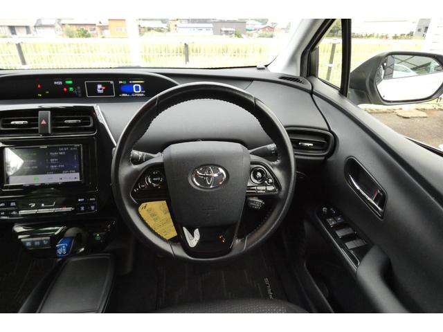 プリウス Ｓ　後期型　オートクルーズ　プリクラシュセーフティ　クリアランスソナー　パーキングサポートブレーキ　ふらつき検知機能　オートＨｉビームＢｌｕｅｔｏｏｔｈ　イクリプスナビ　ＤＶＤ再生　バックカメラ　ＥＴＣ（21枚目）