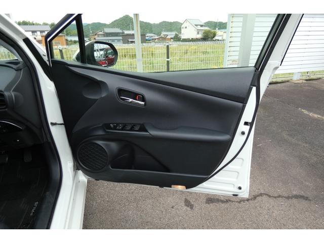 プリウス Ｓ　後期型　オートクルーズ　プリクラシュセーフティ　クリアランスソナー　パーキングサポートブレーキ　ふらつき検知機能　オートＨｉビームＢｌｕｅｔｏｏｔｈ　イクリプスナビ　ＤＶＤ再生　バックカメラ　ＥＴＣ（28枚目）